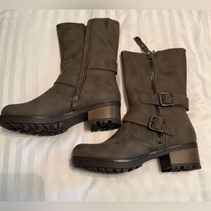 NWOT Women's Boots
